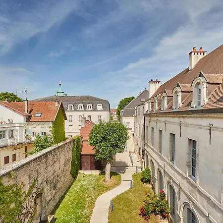 Odalys - Centre Les Cordeliers Aparthotel 4*