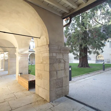 Odalys - Centre Les Cordeliers 4* 디종