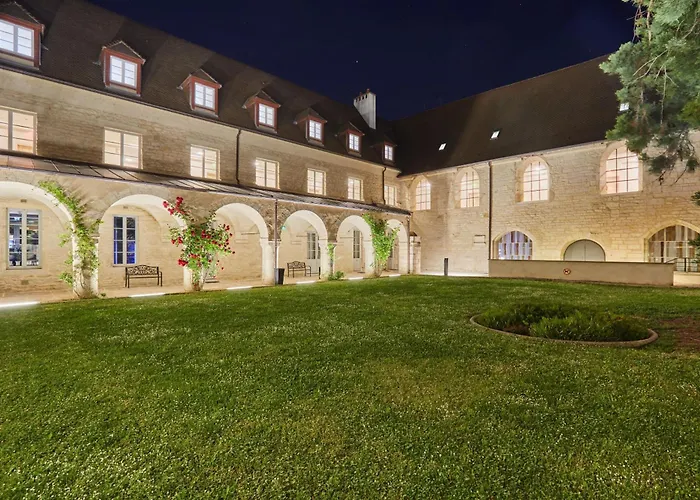 Aparthotel Odalys - Centre Les Cordeliers 4*