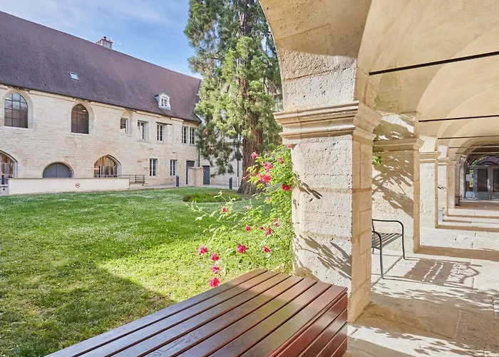 Odalys - Centre Les Cordeliers 4* Dijon