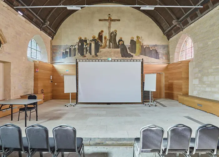 Odalys - Centre Les Cordeliers Aparthotel Dijon