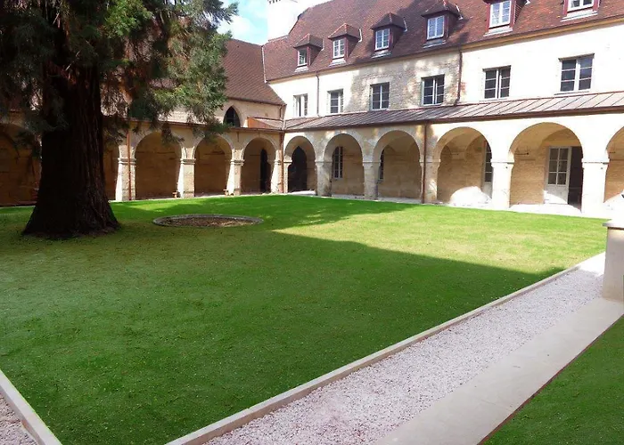 Odalys - Centre Les Cordeliers 4*