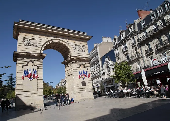 Aparthotel Odalys - Centre Les Cordeliers